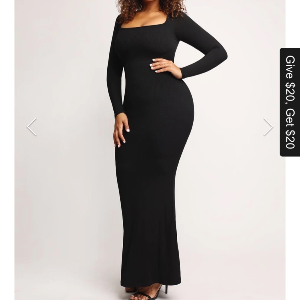 Popilush built in shape wear black maxi dress L
